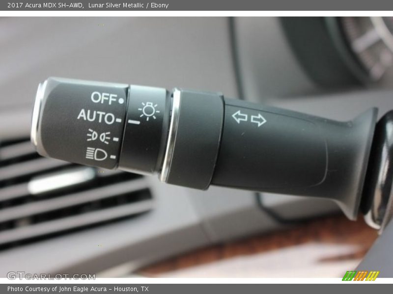 Controls of 2017 MDX SH-AWD