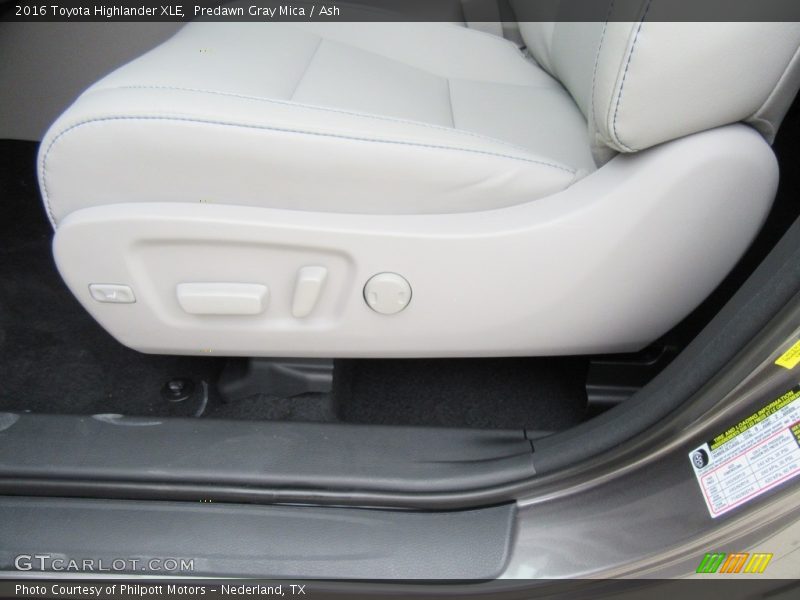 Predawn Gray Mica / Ash 2016 Toyota Highlander XLE