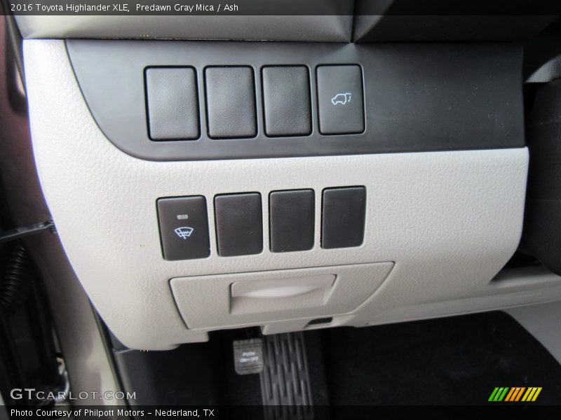 Predawn Gray Mica / Ash 2016 Toyota Highlander XLE