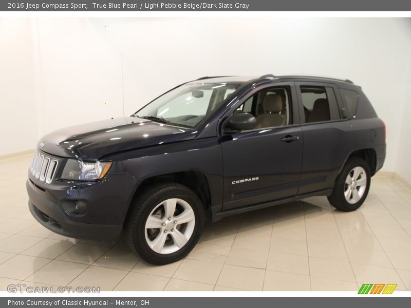 True Blue Pearl / Light Pebble Beige/Dark Slate Gray 2016 Jeep Compass Sport