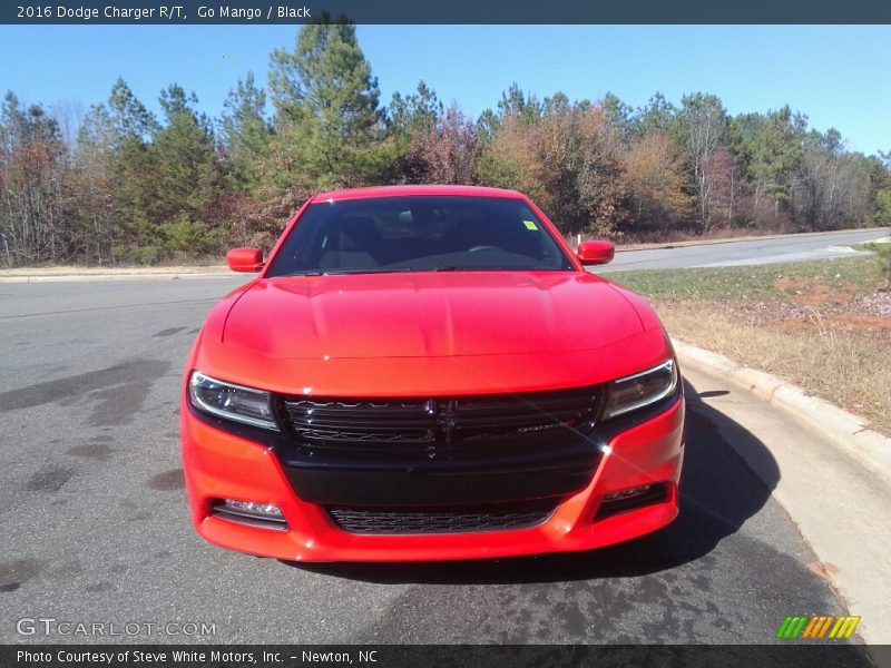 Go Mango / Black 2016 Dodge Charger R/T