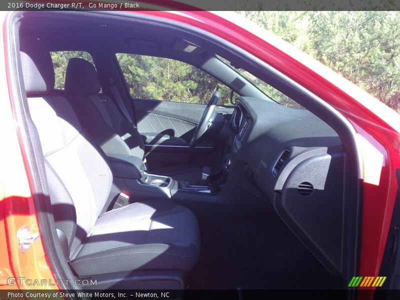 Go Mango / Black 2016 Dodge Charger R/T