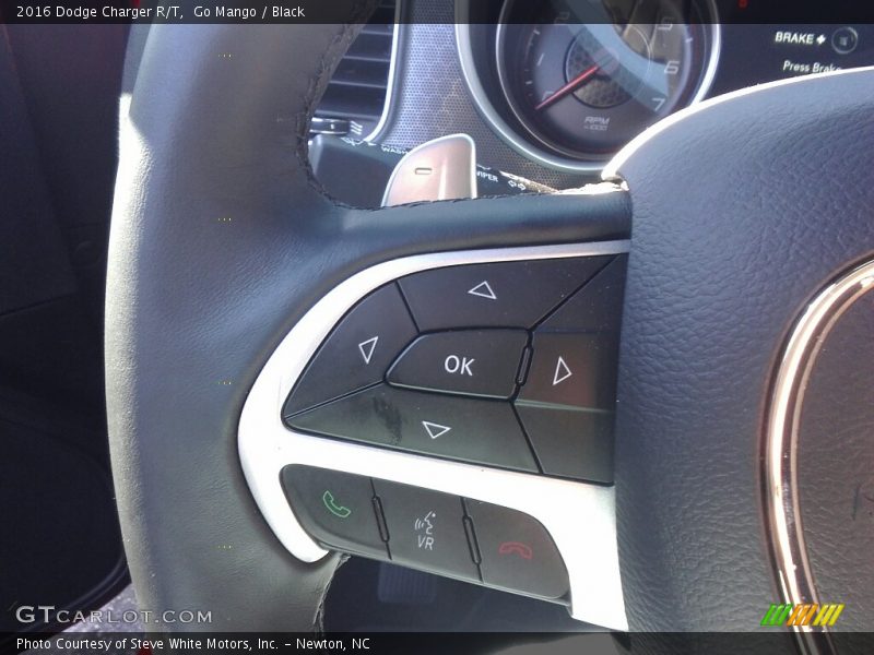 Go Mango / Black 2016 Dodge Charger R/T