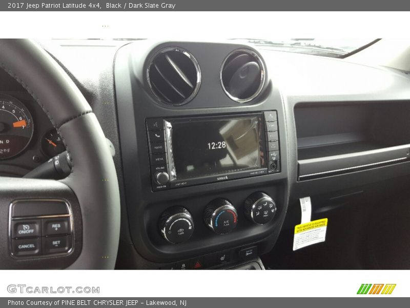 Black / Dark Slate Gray 2017 Jeep Patriot Latitude 4x4