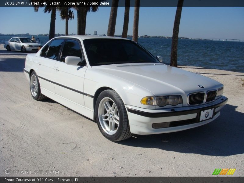 Alpine White / Sand Beige 2001 BMW 7 Series 740i Sedan