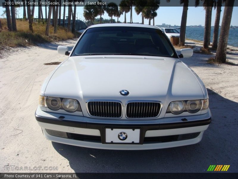 Alpine White / Sand Beige 2001 BMW 7 Series 740i Sedan