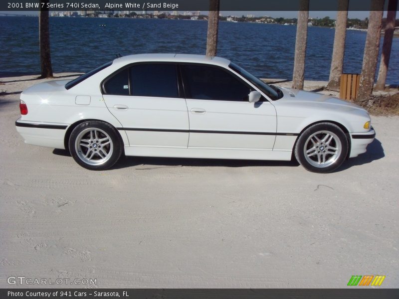 Alpine White / Sand Beige 2001 BMW 7 Series 740i Sedan