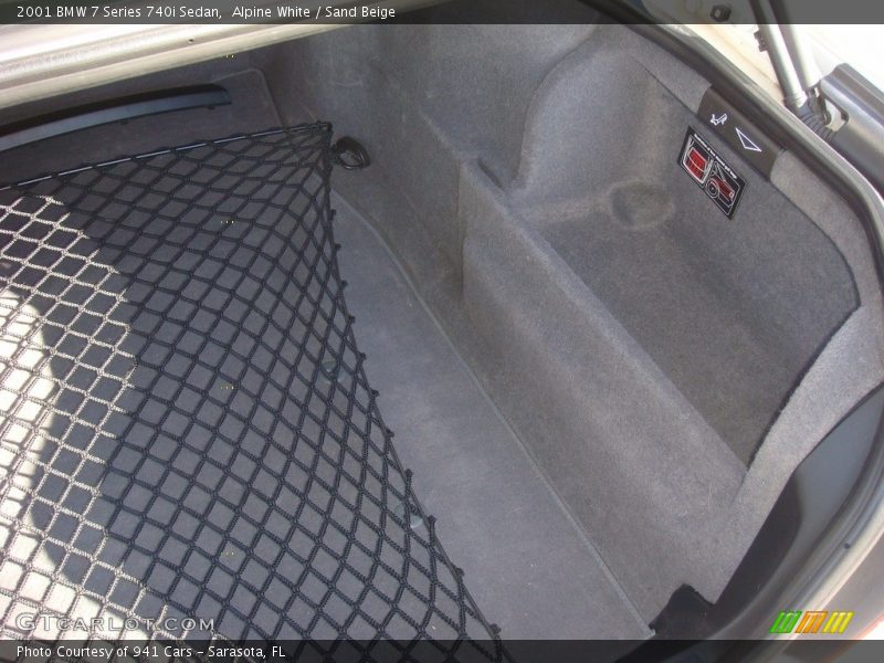 Alpine White / Sand Beige 2001 BMW 7 Series 740i Sedan