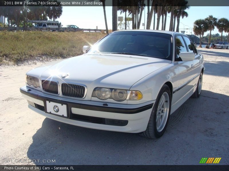 Alpine White / Sand Beige 2001 BMW 7 Series 740i Sedan
