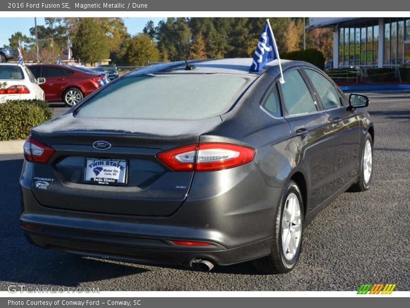 Magnetic Metallic / Dune 2016 Ford Fusion SE