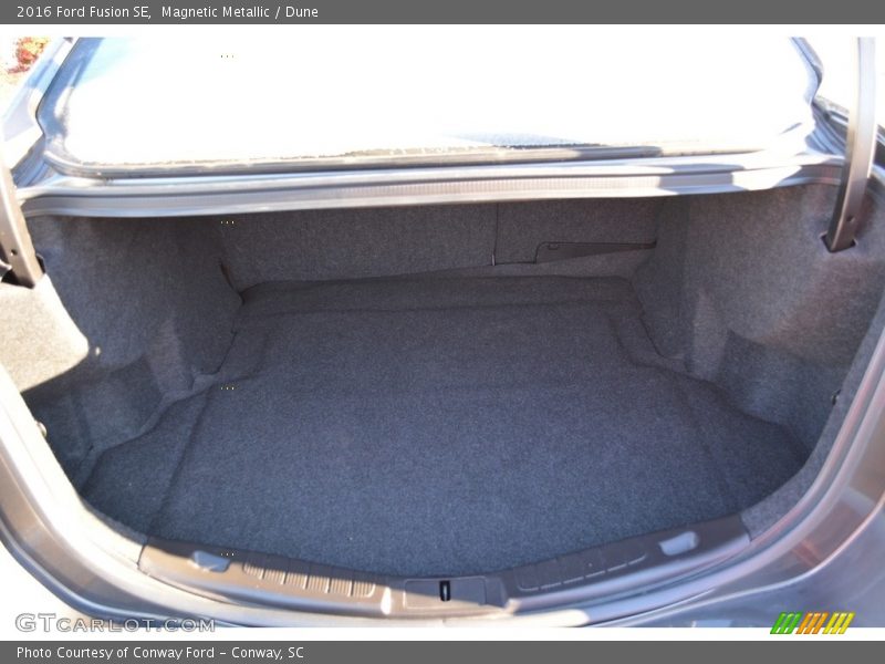 Magnetic Metallic / Dune 2016 Ford Fusion SE