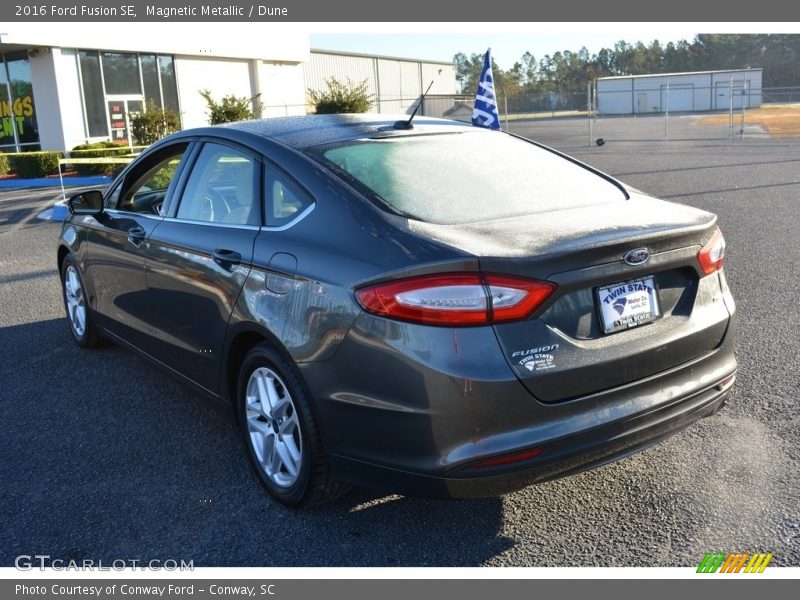 Magnetic Metallic / Dune 2016 Ford Fusion SE