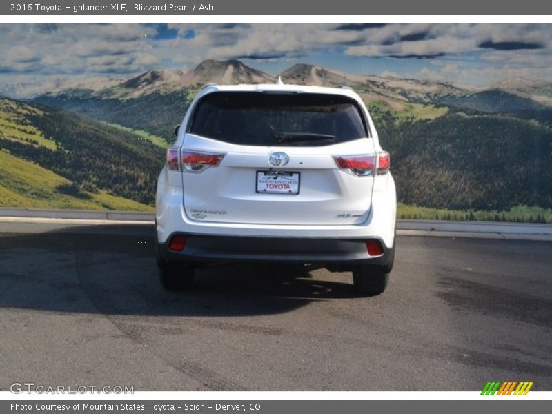Blizzard Pearl / Ash 2016 Toyota Highlander XLE