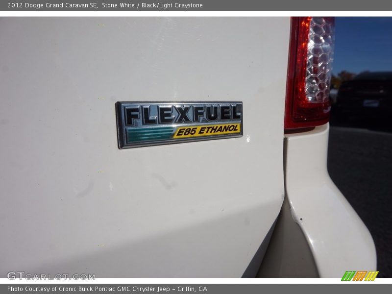 Stone White / Black/Light Graystone 2012 Dodge Grand Caravan SE