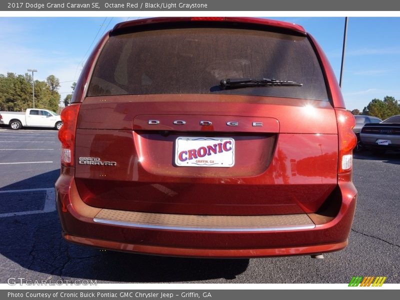 Octane Red / Black/Light Graystone 2017 Dodge Grand Caravan SE