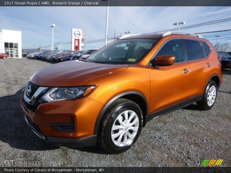 Front 3/4 View of 2017 Rogue S AWD