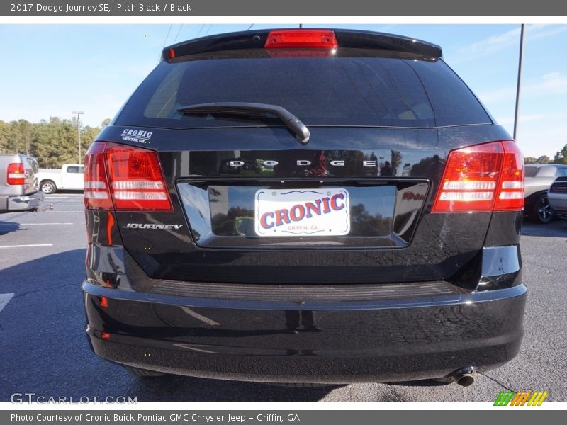 Pitch Black / Black 2017 Dodge Journey SE
