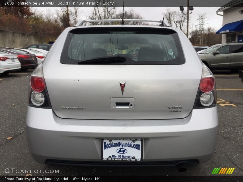 Liquid Platinum Metallic / Ebony 2009 Pontiac Vibe 2.4 AWD