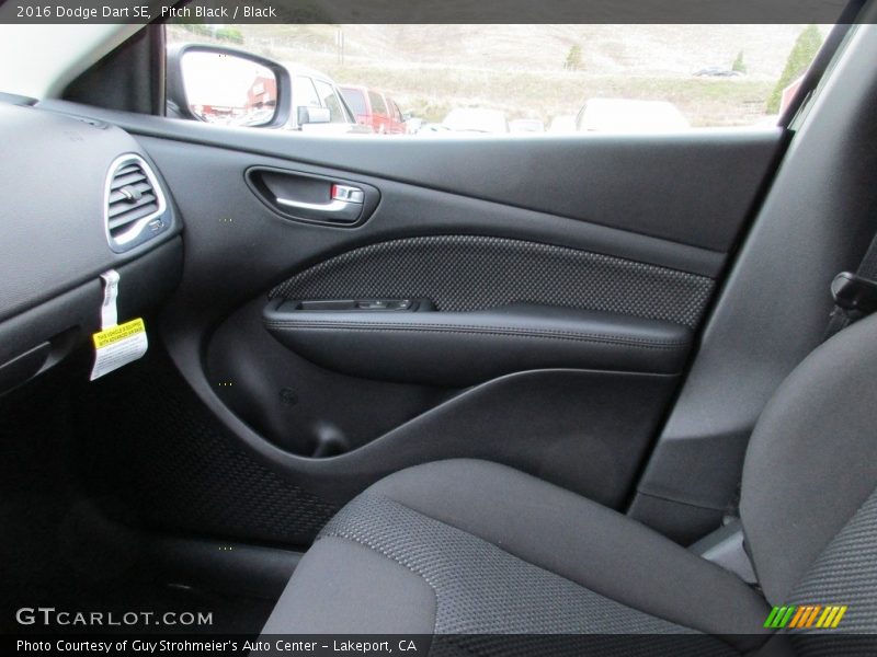 Pitch Black / Black 2016 Dodge Dart SE
