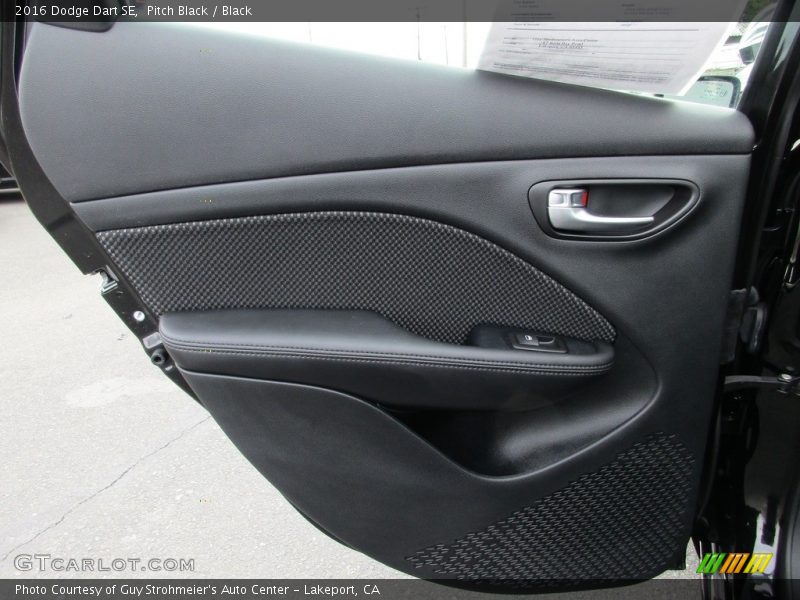 Pitch Black / Black 2016 Dodge Dart SE