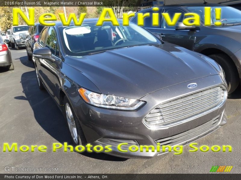Magnetic Metallic / Charcoal Black 2016 Ford Fusion SE