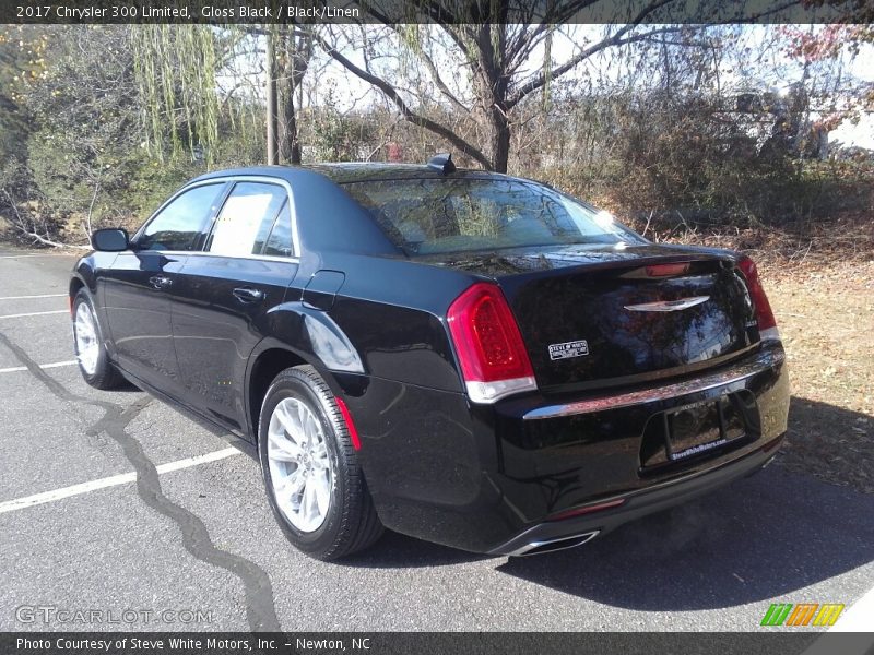 Gloss Black / Black/Linen 2017 Chrysler 300 Limited