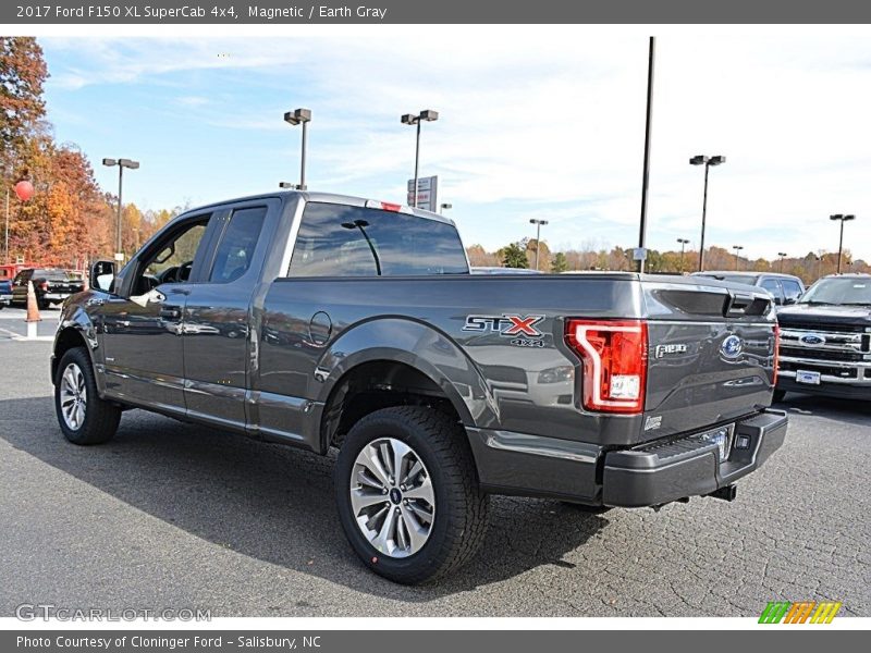 Magnetic / Earth Gray 2017 Ford F150 XL SuperCab 4x4