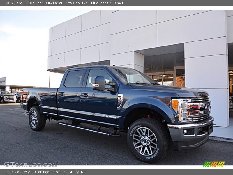 Front 3/4 View of 2017 F350 Super Duty Lariat Crew Cab 4x4