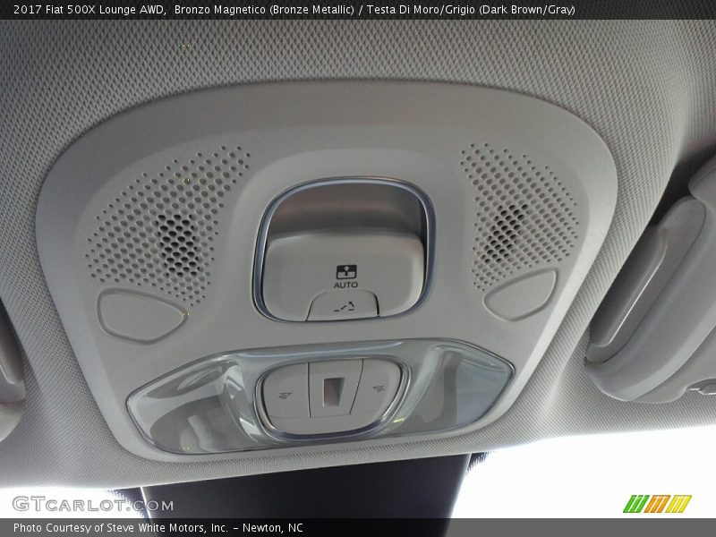 Controls of 2017 500X Lounge AWD