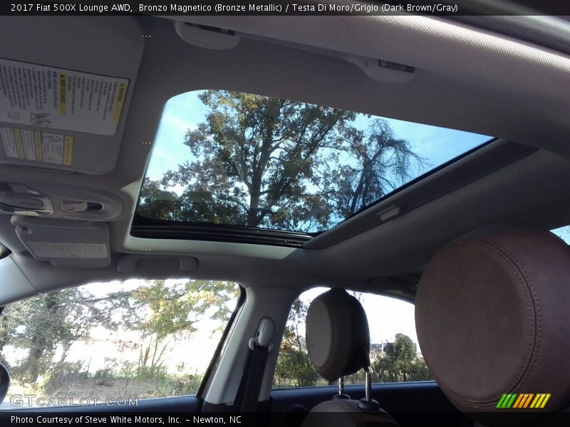 Sunroof of 2017 500X Lounge AWD