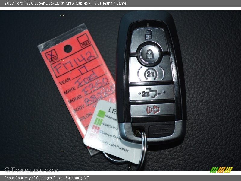 Keys of 2017 F350 Super Duty Lariat Crew Cab 4x4