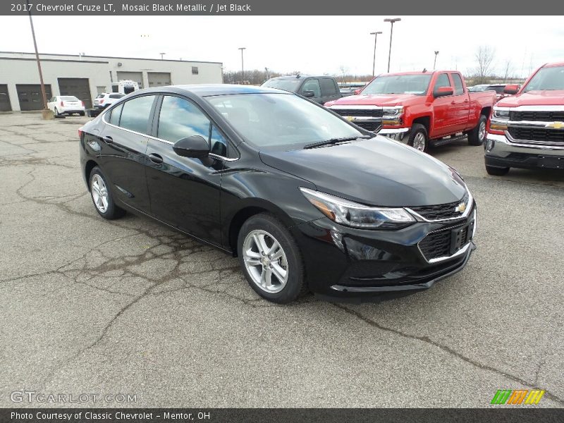 Mosaic Black Metallic / Jet Black 2017 Chevrolet Cruze LT