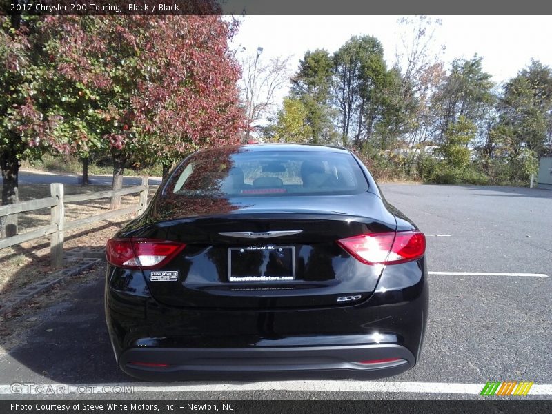 Black / Black 2017 Chrysler 200 Touring