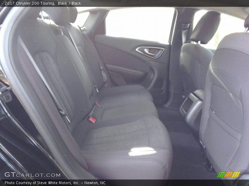 Black / Black 2017 Chrysler 200 Touring