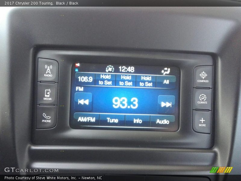 Audio System of 2017 200 Touring