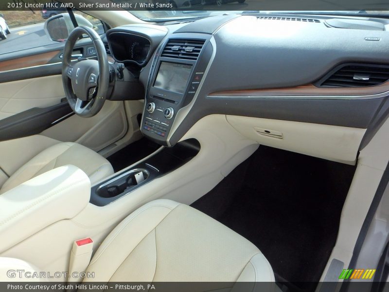 Silver Sand Metallic / White Sands 2015 Lincoln MKC AWD