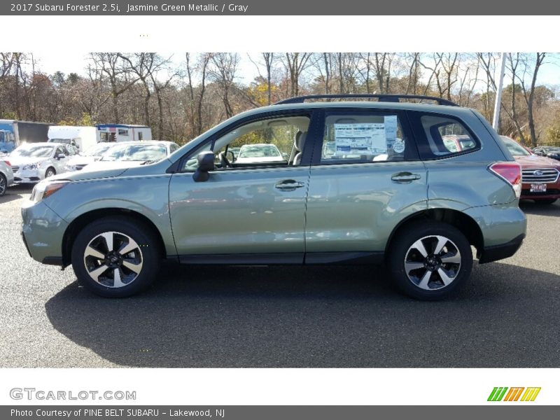 Jasmine Green Metallic / Gray 2017 Subaru Forester 2.5i