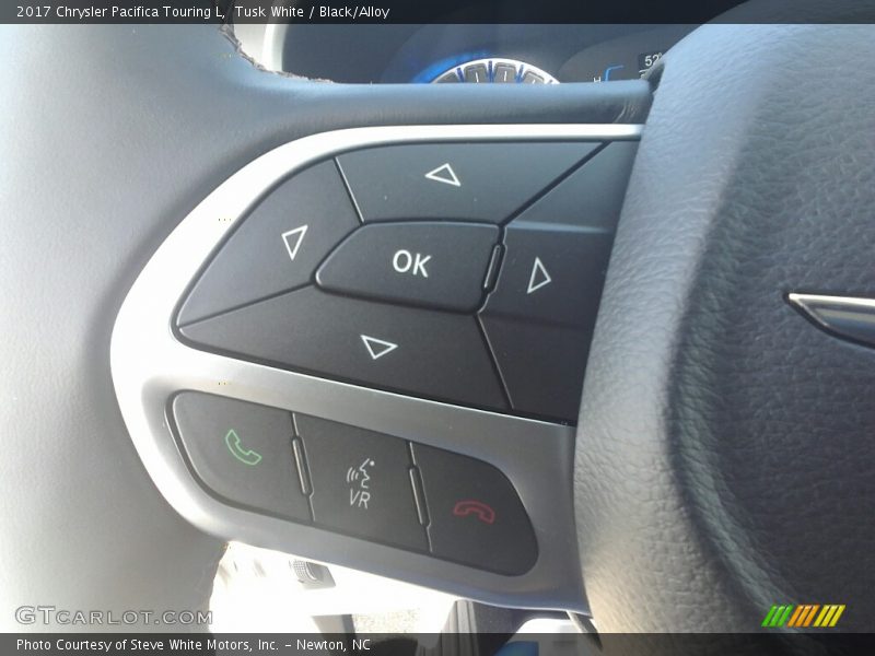 Tusk White / Black/Alloy 2017 Chrysler Pacifica Touring L