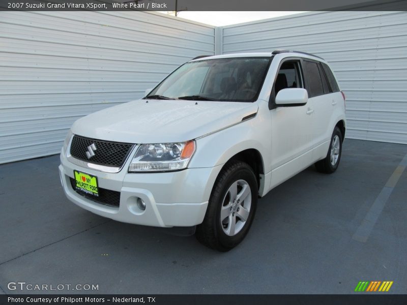 White Pearl / Black 2007 Suzuki Grand Vitara XSport