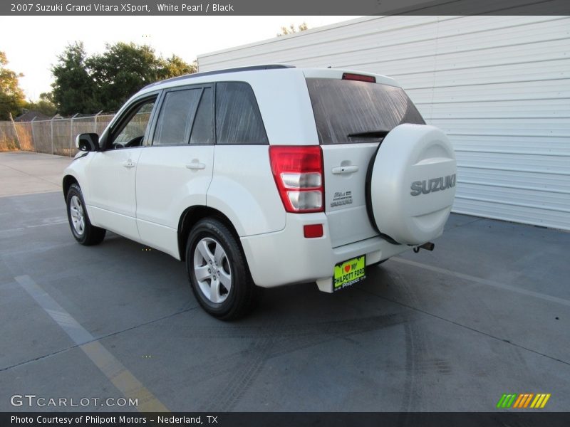 White Pearl / Black 2007 Suzuki Grand Vitara XSport