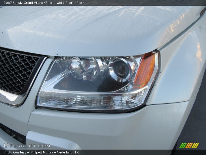 White Pearl / Black 2007 Suzuki Grand Vitara XSport