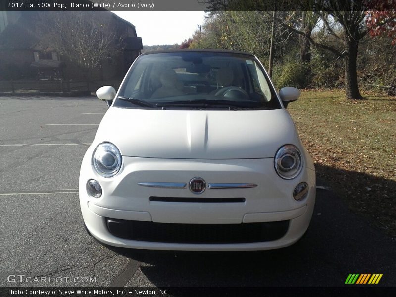 Bianco (White) / Avorio (Ivory) 2017 Fiat 500c Pop