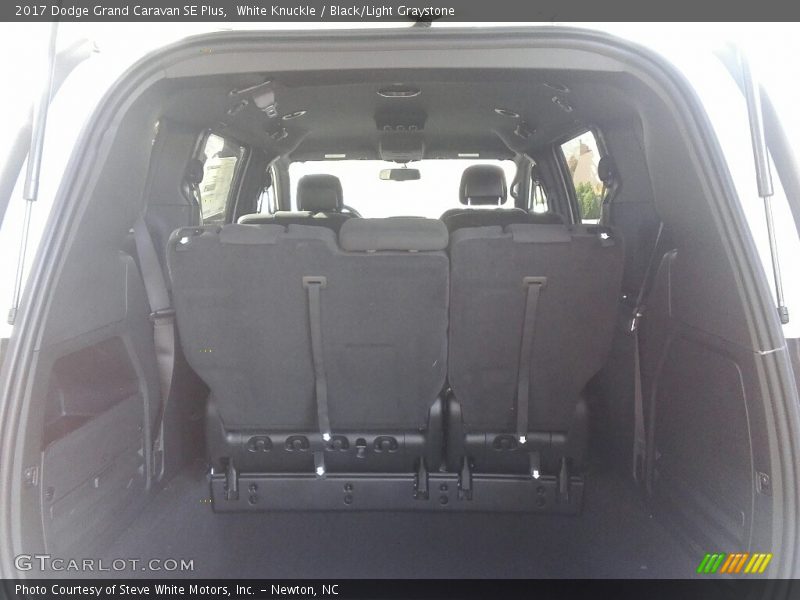 White Knuckle / Black/Light Graystone 2017 Dodge Grand Caravan SE Plus