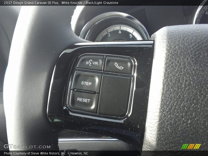 Controls of 2017 Grand Caravan SE Plus