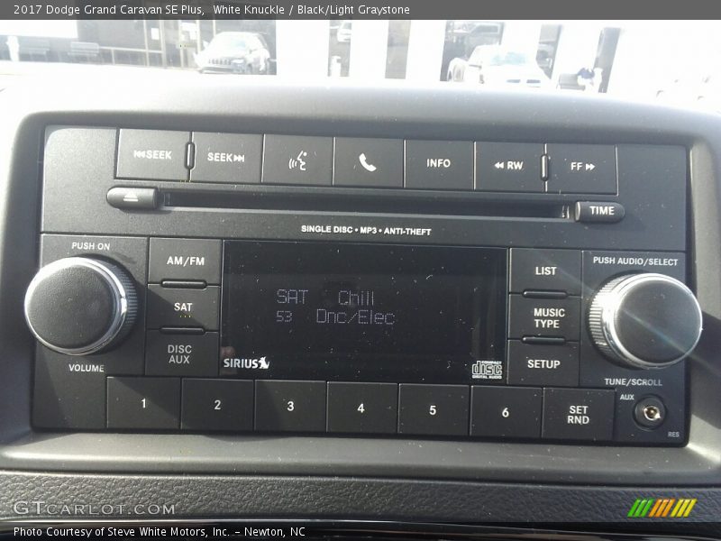 Controls of 2017 Grand Caravan SE Plus
