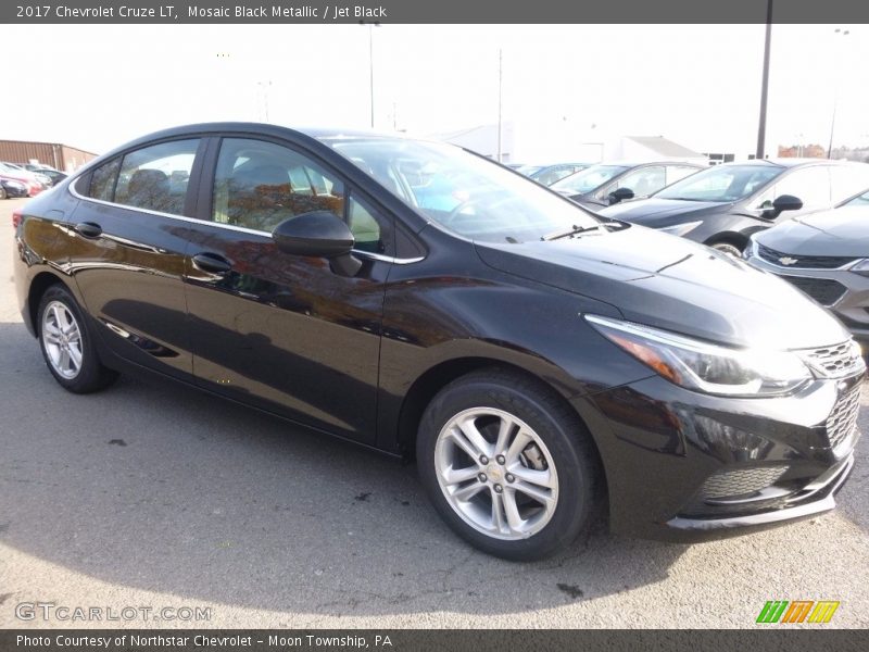 Mosaic Black Metallic / Jet Black 2017 Chevrolet Cruze LT