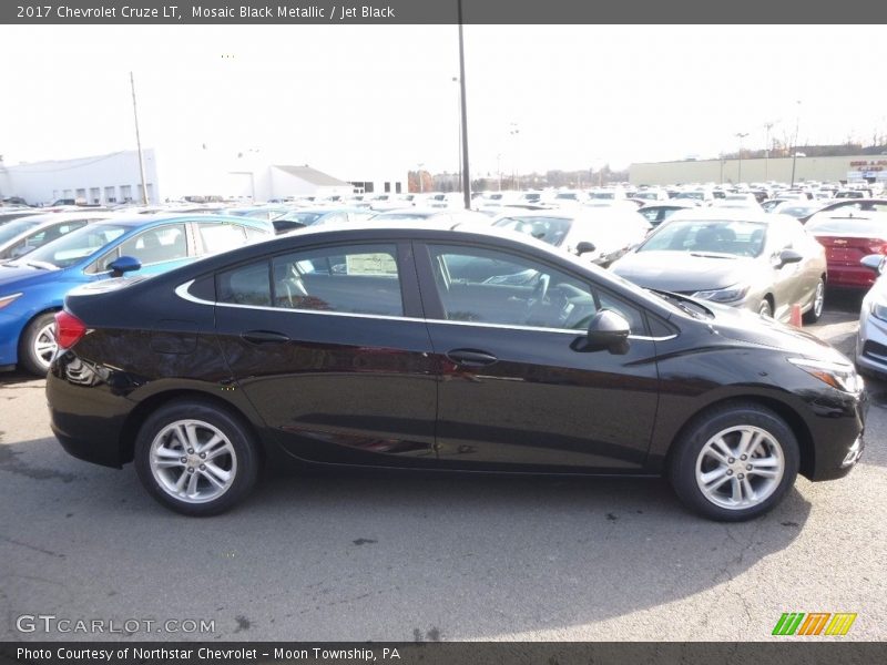 Mosaic Black Metallic / Jet Black 2017 Chevrolet Cruze LT