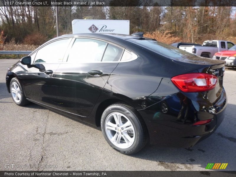 Mosaic Black Metallic / Jet Black 2017 Chevrolet Cruze LT