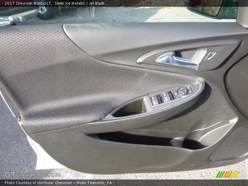 Silver Ice Metallic / Jet Black 2017 Chevrolet Malibu LT