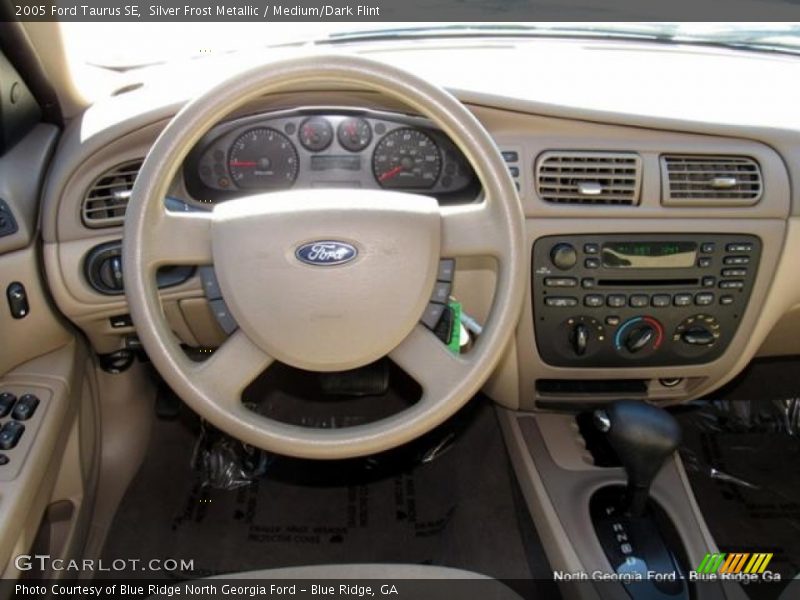 Silver Frost Metallic / Medium/Dark Flint 2005 Ford Taurus SE